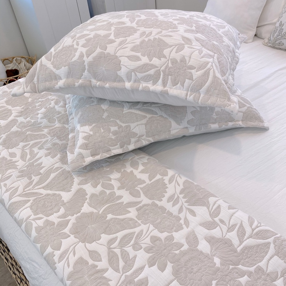 TAHARI HOME. King coverlet in cool colors.